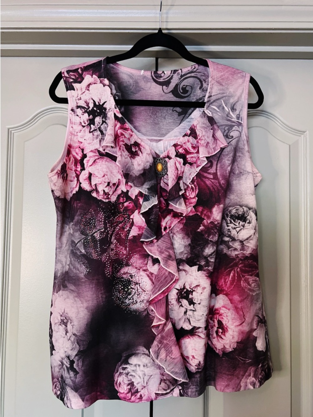 Floral Ruffle Tank Top Size L Pink Purple Boho Romantic Blouse Sleeveless